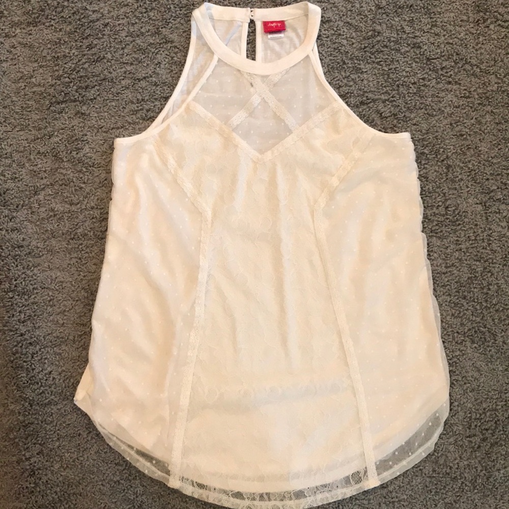 Cute off white Daytrip tank from Buckle.